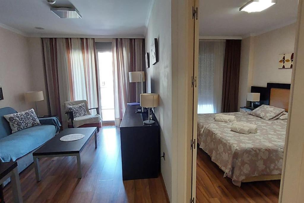 Elegante Alojamiento Con Piscina A 200 M Del Mar. Lägenhet Benalmádena Exteriör bild