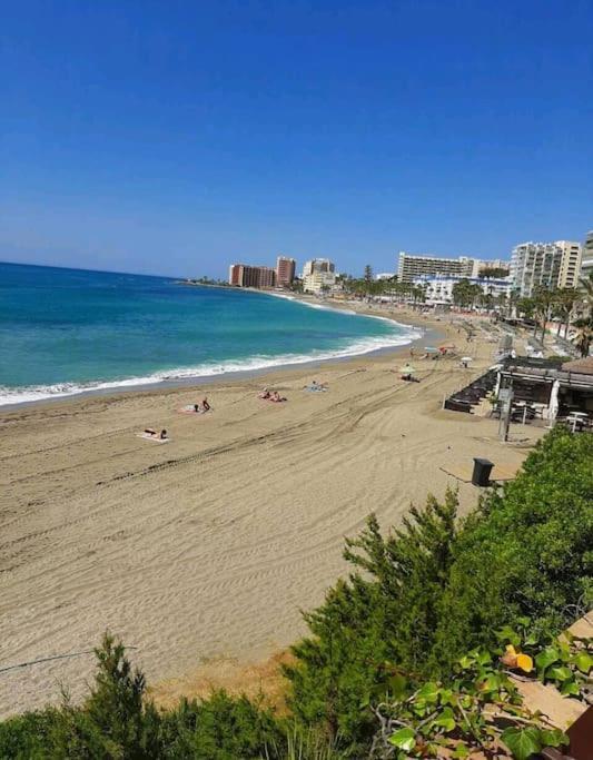 Elegante Alojamiento Con Piscina A 200 M Del Mar. Lägenhet Benalmádena Exteriör bild
